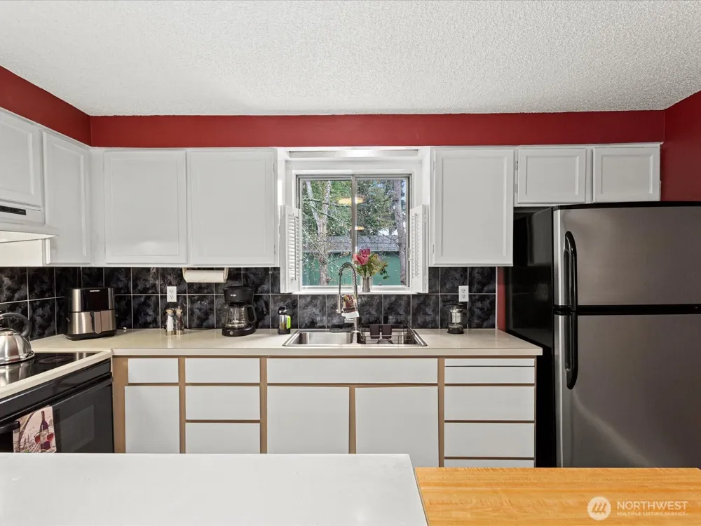 16445 Ambaum Boulevard S Burien, WA 98148