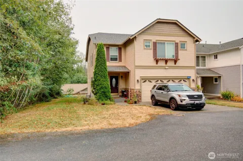 4651 Nooksack Loop