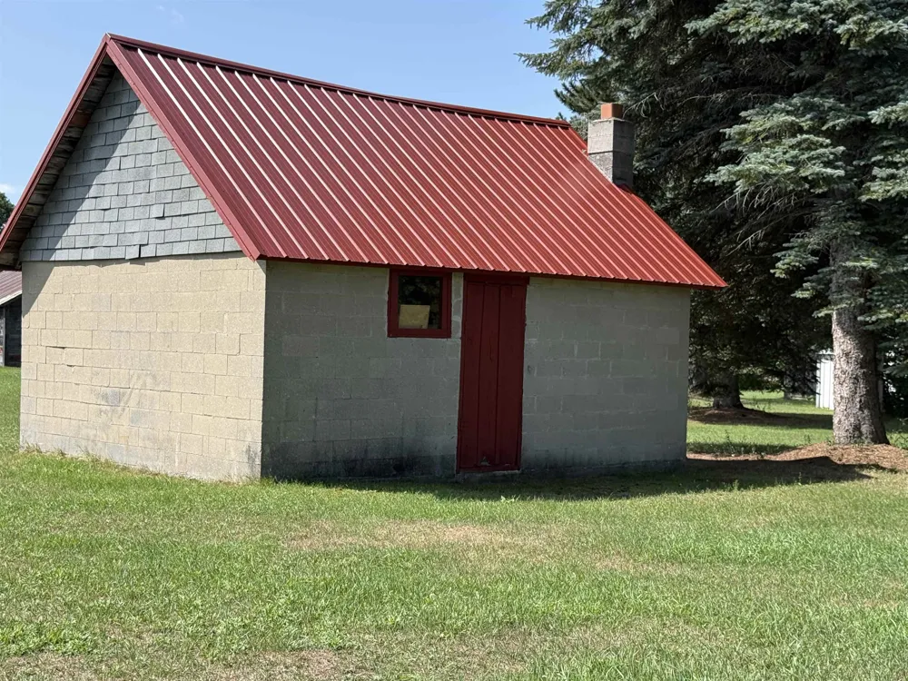 9027 S Young Road Aetna Township, MI 49632