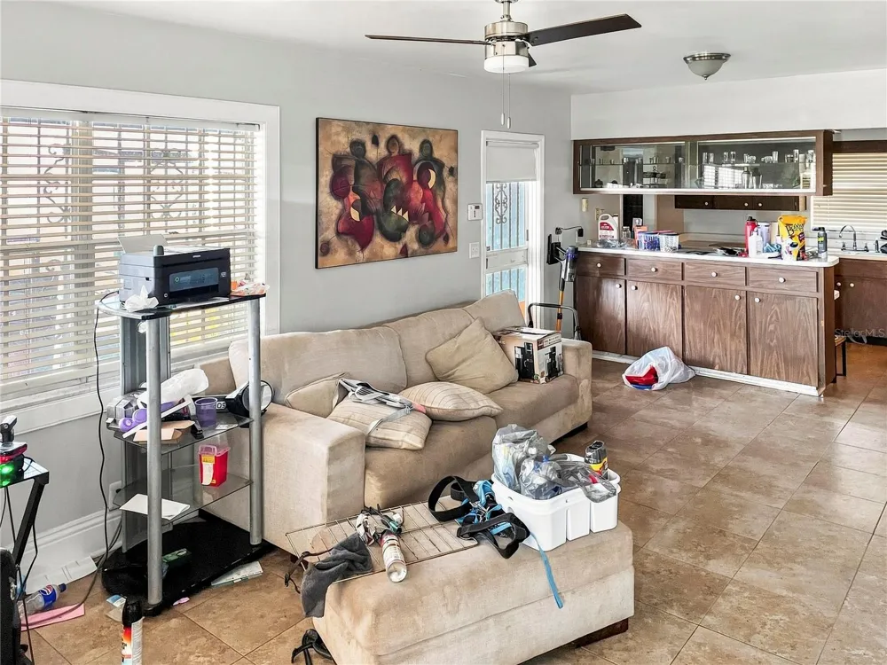 8410 GRADY AVENUE Tampa, FL 33614