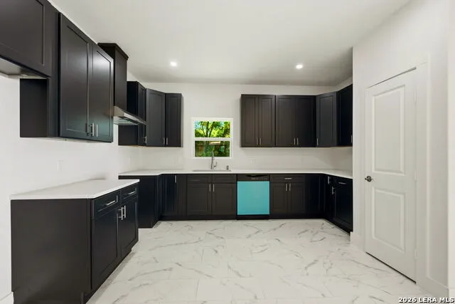 1342 Crystal San Antonio, TX 78211