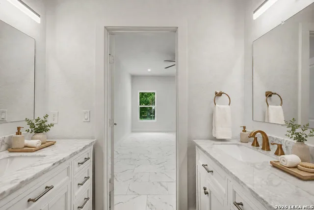 1342 Crystal San Antonio, TX 78211