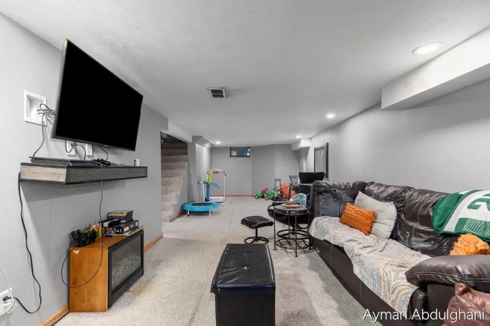 4248 Curwood Avenue SE Grand Rapids, MI 49508
