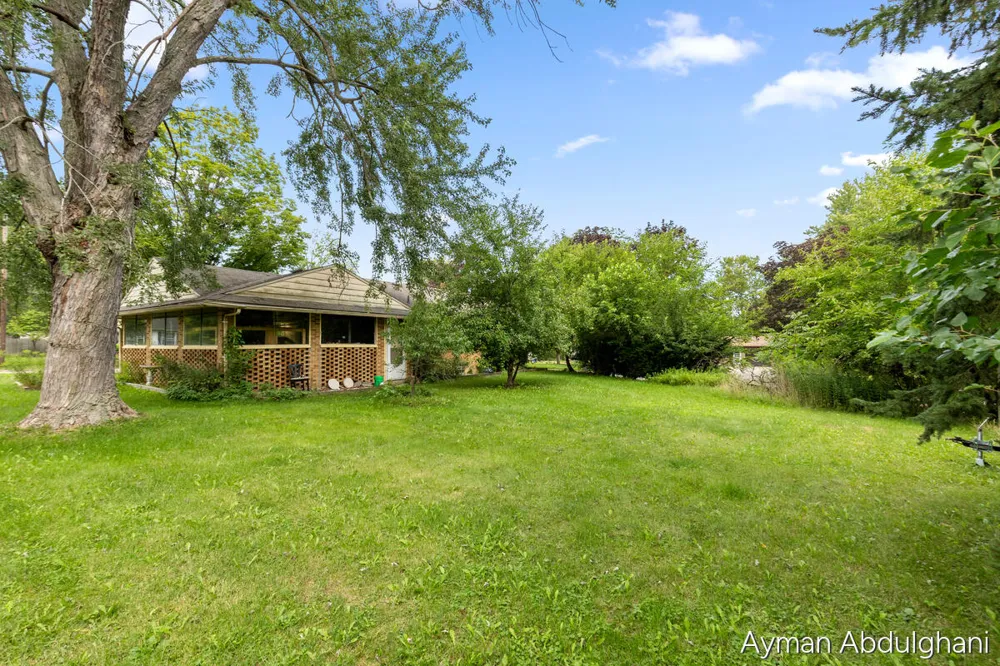 4248 Curwood Avenue SE Grand Rapids, MI 49508