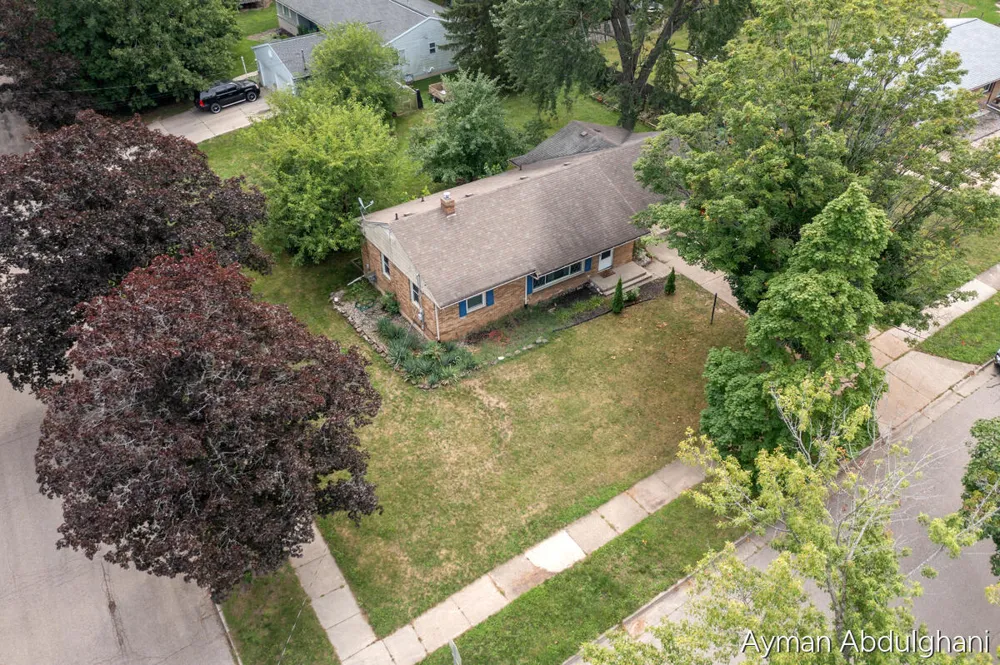 4248 Curwood Avenue SE Grand Rapids, MI 49508