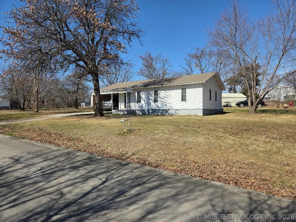1104 Hilldale Drive Eufaula, OK 74432