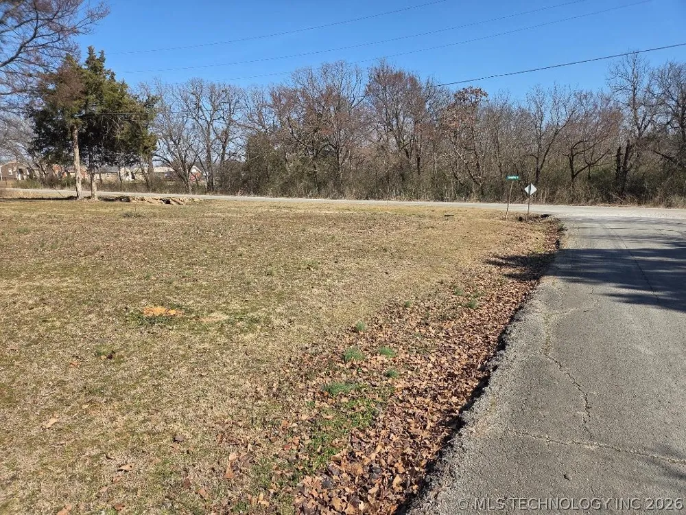 1104 Hilldale Drive Eufaula, OK 74432