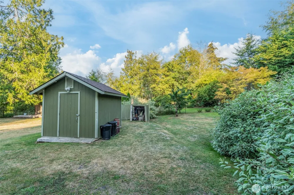 71 W Cedar Port Ludlow, WA 98365