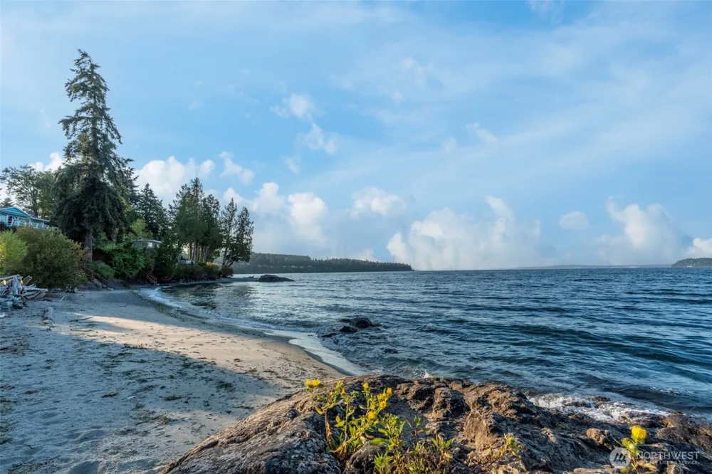 71 W Cedar Port Ludlow, WA 98365