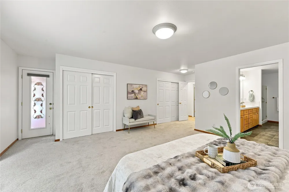17523 Maple Hill Avenue NE Poulsbo, WA 98370