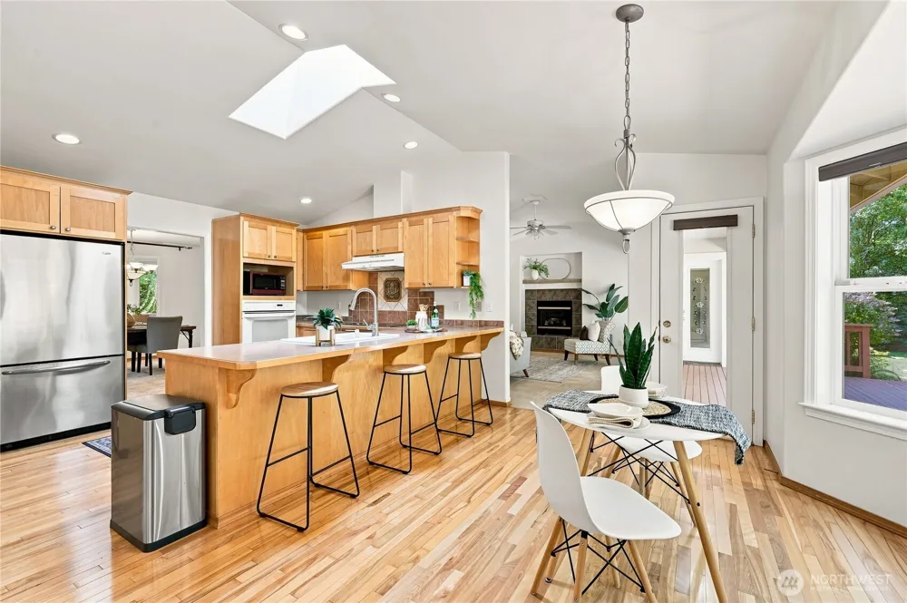 17523 Maple Hill Avenue NE Poulsbo, WA 98370