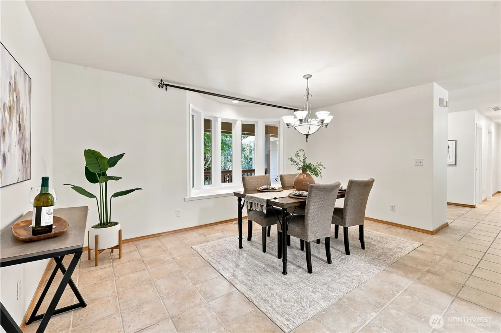 17523 Maple Hill Avenue NE Poulsbo, WA 98370