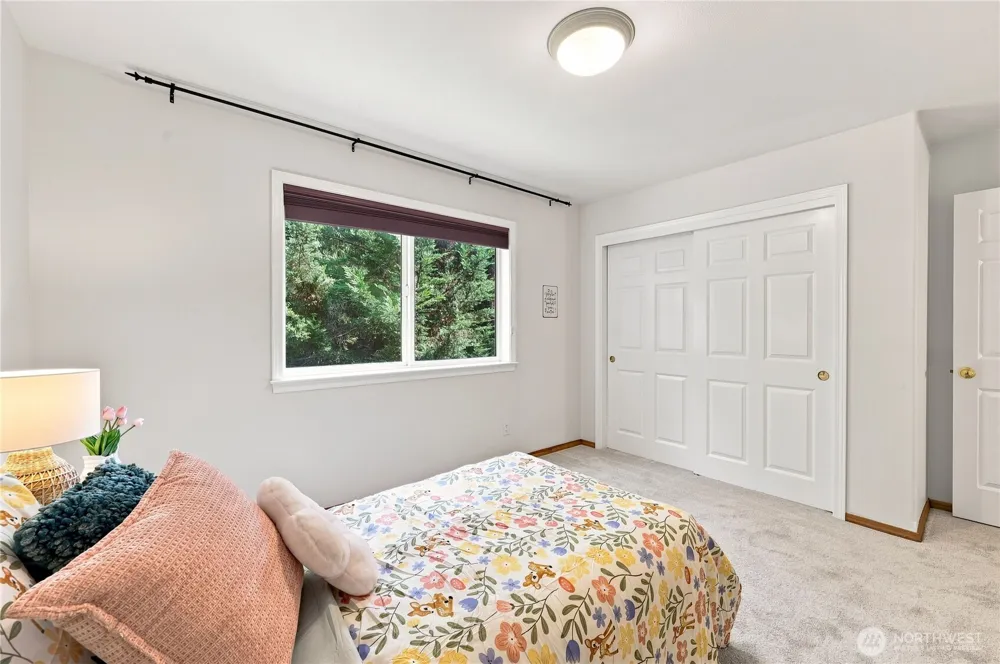 17523 Maple Hill Avenue NE Poulsbo, WA 98370