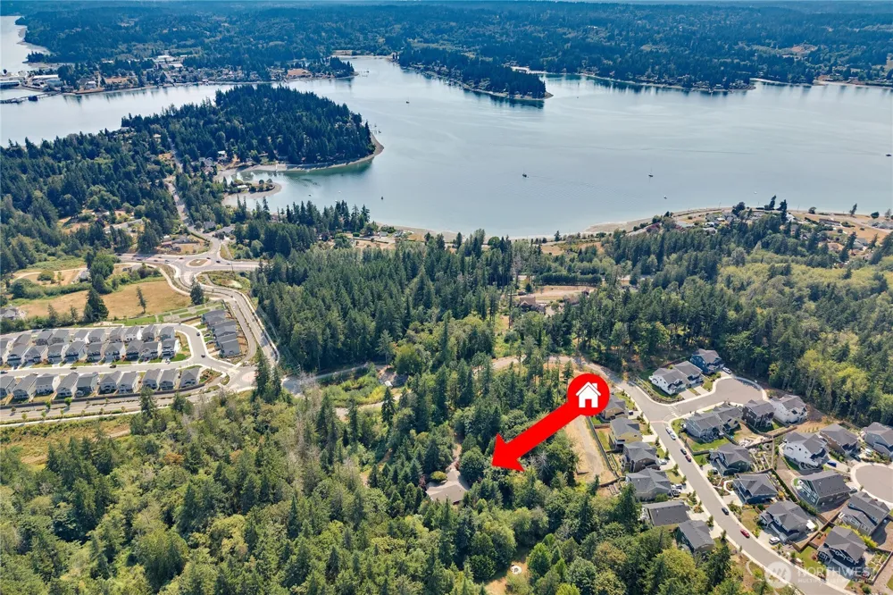 17523 Maple Hill Avenue NE Poulsbo, WA 98370
