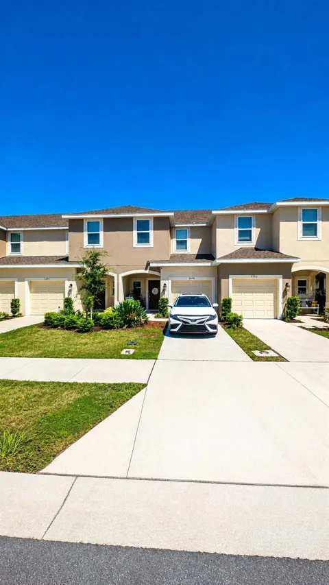 5698 ARCHIPELAGO STREET