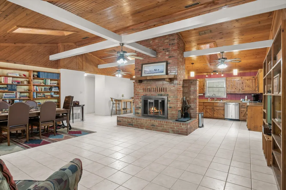 540 Vz County Road 3207 Edgewood, TX 75117