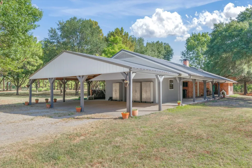 540 Vz County Road 3207 Edgewood, TX 75117
