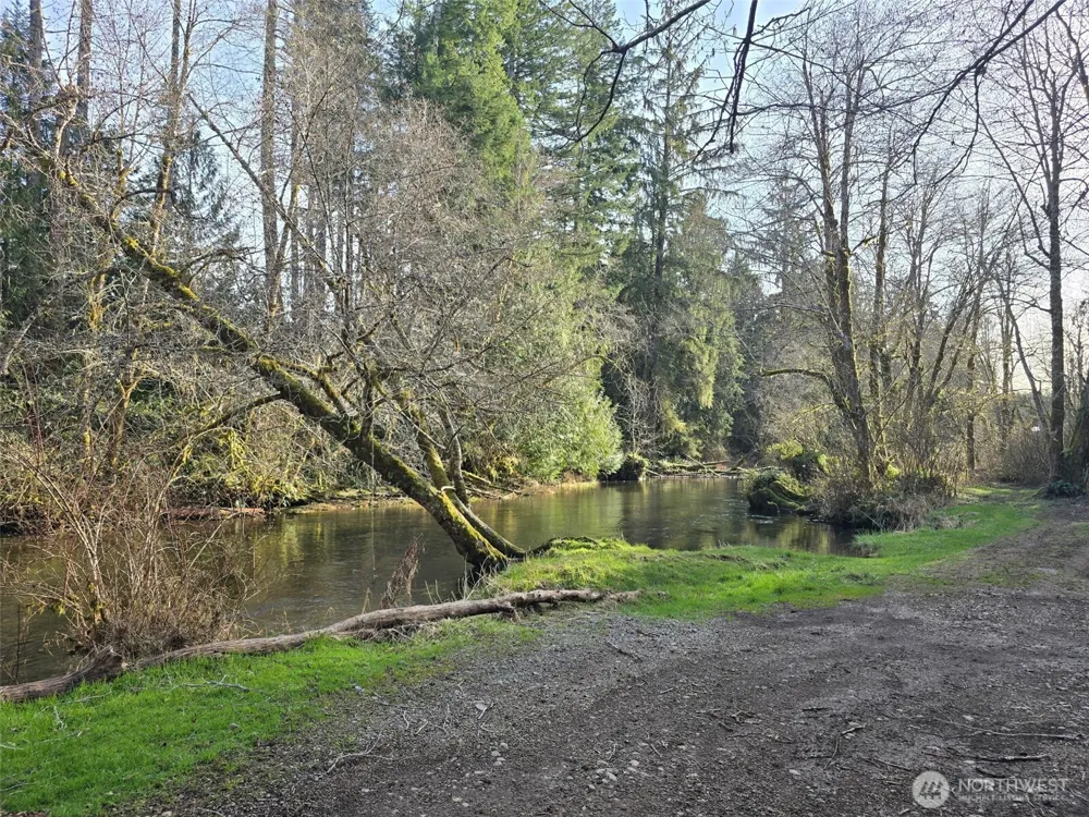 100 W Loganberry Court Elma, WA 98541