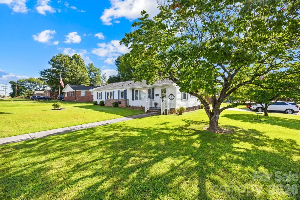 1000 Radio Road Statesville, NC 28677