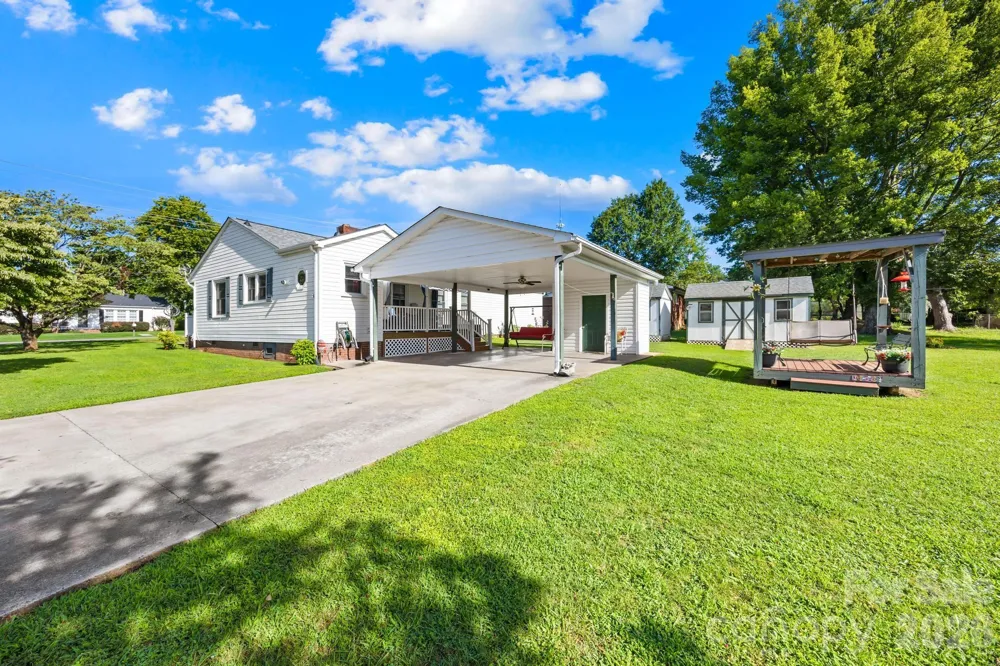 1000 Radio Road Statesville, NC 28677