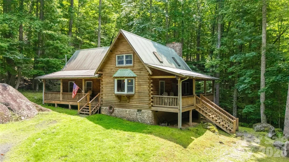 400 Amber Drive Bakersville, NC 28075