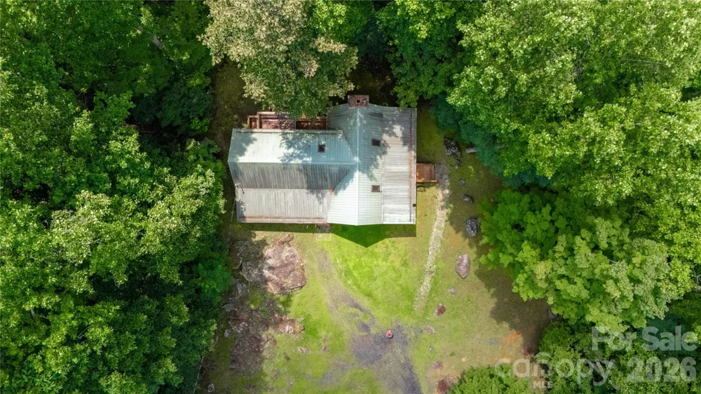 400 Amber Drive Bakersville, NC 28075