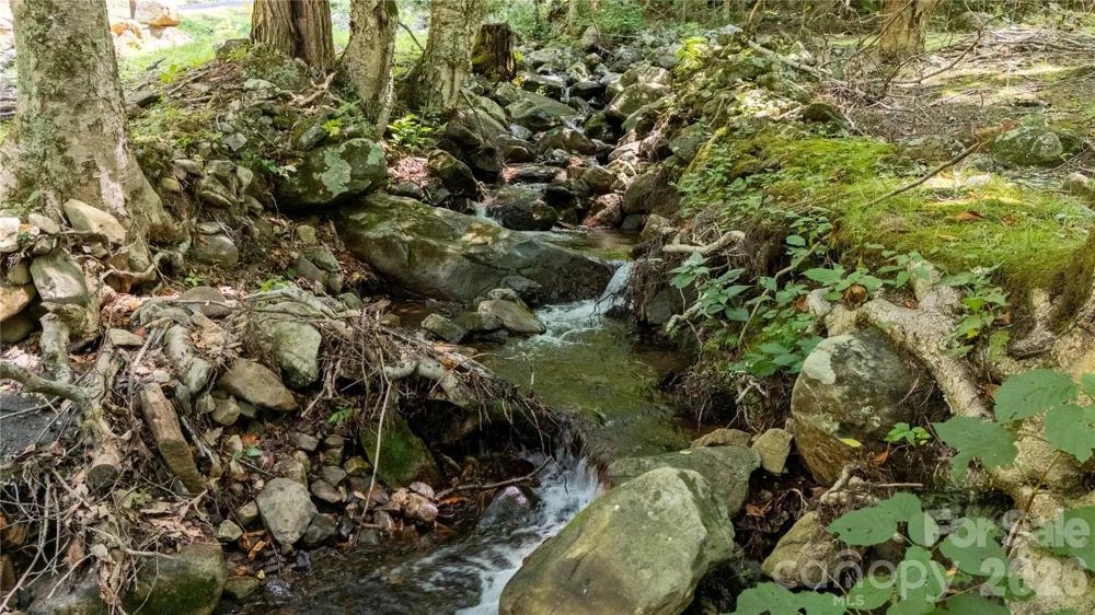 400 Amber Drive Bakersville, NC 28075