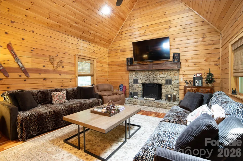 400 Amber Drive Bakersville, NC 28075