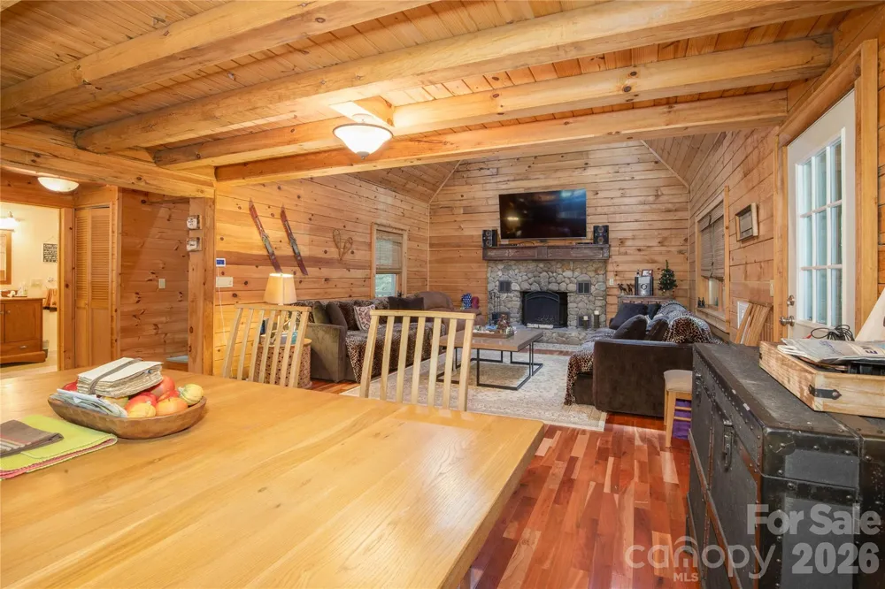 400 Amber Drive Bakersville, NC 28075