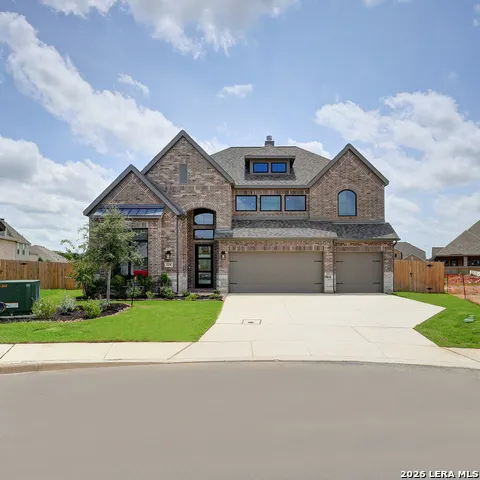 124 Pin Oak Castroville, TX 78009