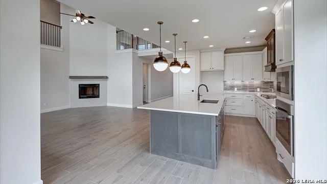 124 Pin Oak Castroville, TX 78009