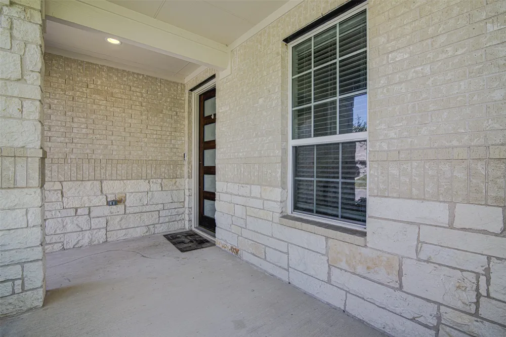 106 Bear Paw Run Georgetown, TX 78628