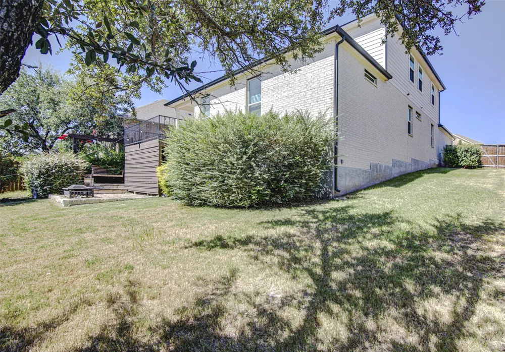 106 Bear Paw Run Georgetown, TX 78628
