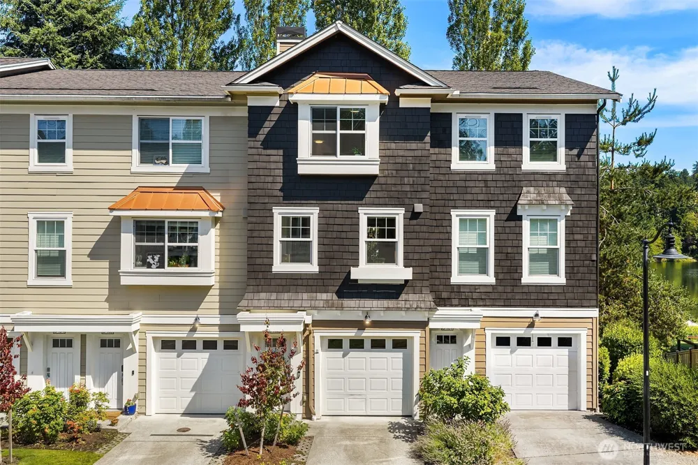 7574 129th Place SE #B102 Newcastle, WA 98056