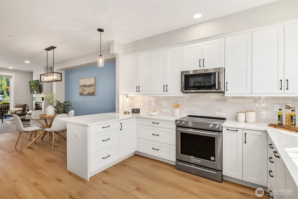 7574 129th Place SE #B102 Newcastle, WA 98056