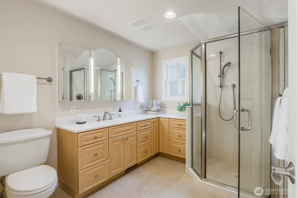 12617 NE 5th Street Bellevue, WA 98005