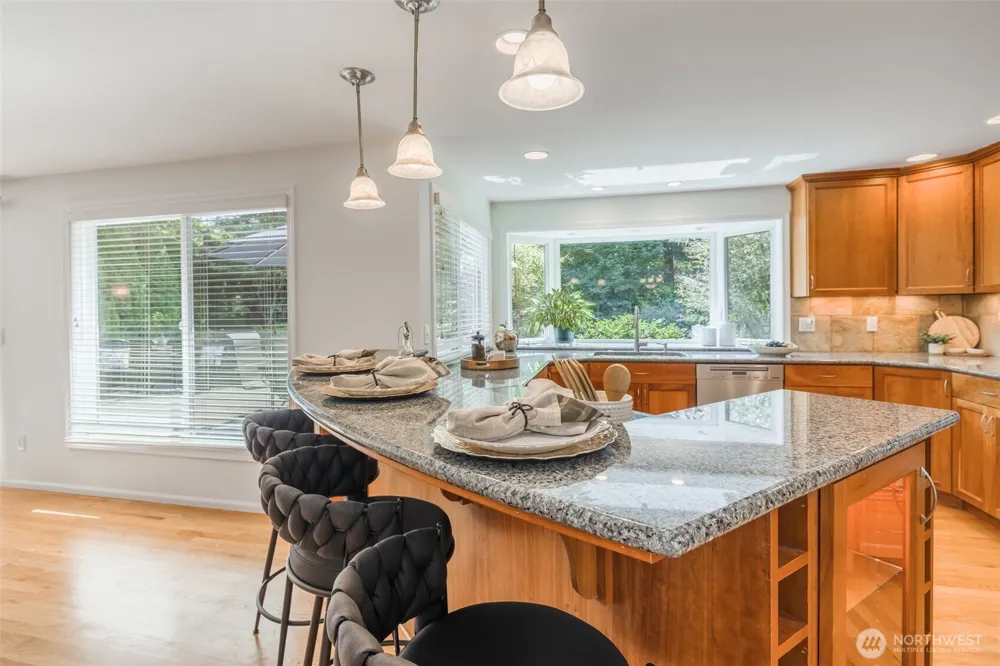 12617 NE 5th Street Bellevue, WA 98005