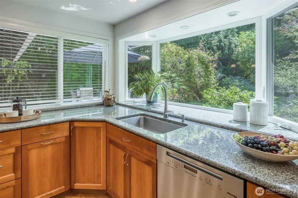 12617 NE 5th Street Bellevue, WA 98005