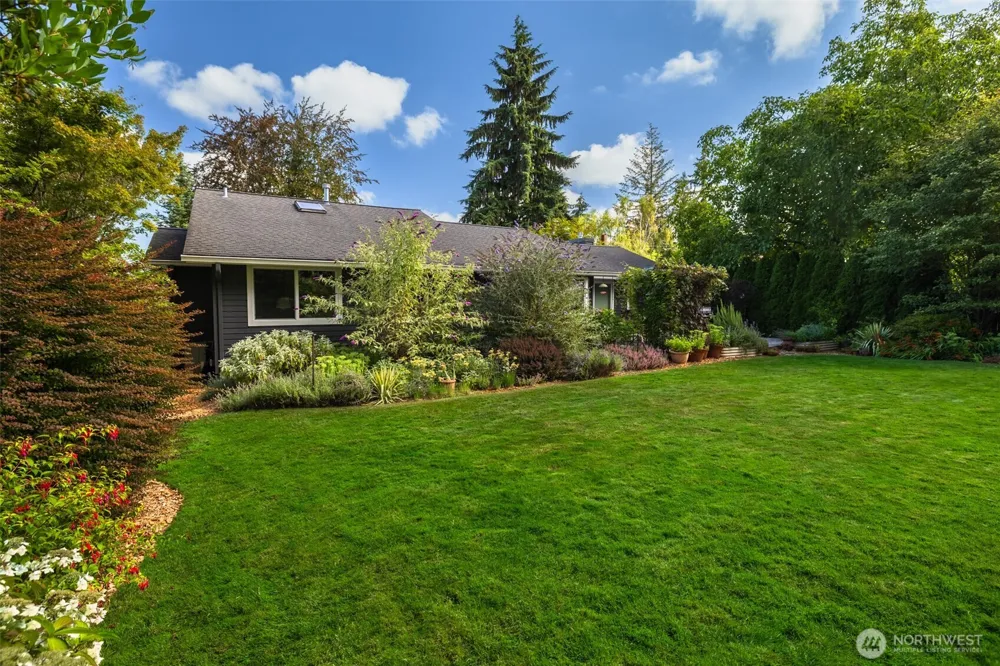 12617 NE 5th Street Bellevue, WA 98005