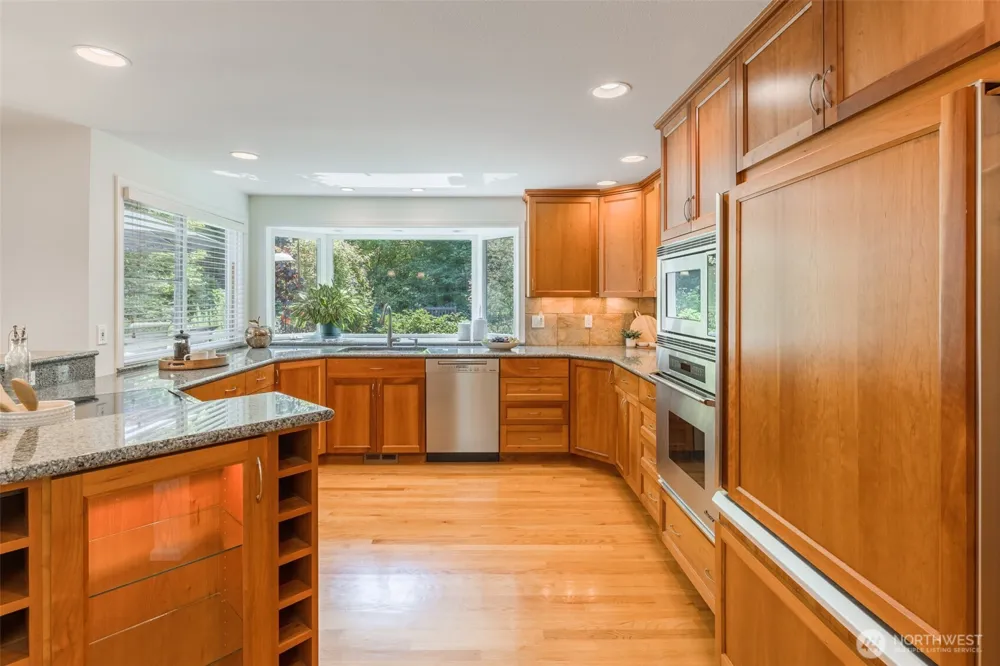 12617 NE 5th Street Bellevue, WA 98005