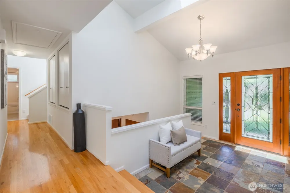 12617 NE 5th Street Bellevue, WA 98005