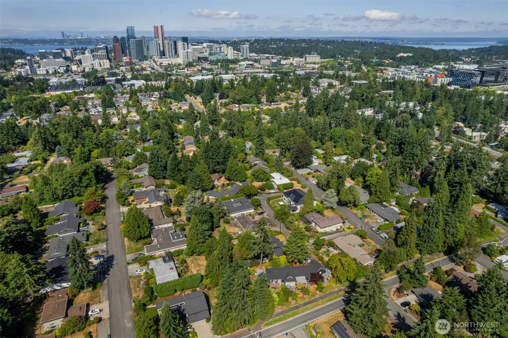 12617 NE 5th Street Bellevue, WA 98005