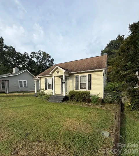 19641 S Main Street