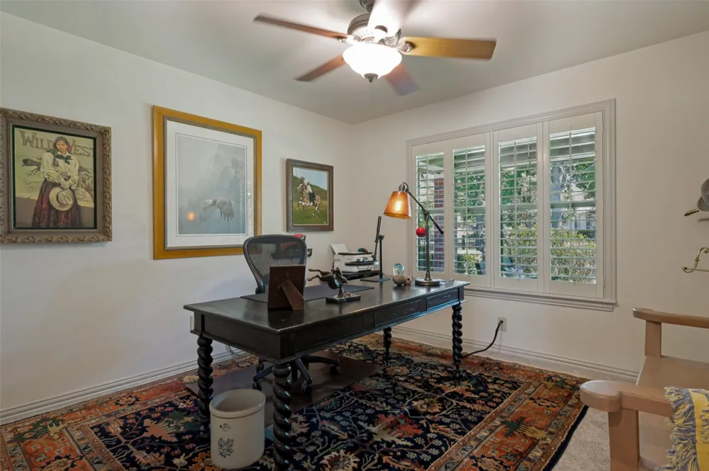 8901 Crestview Drive Denton, TX 76207
