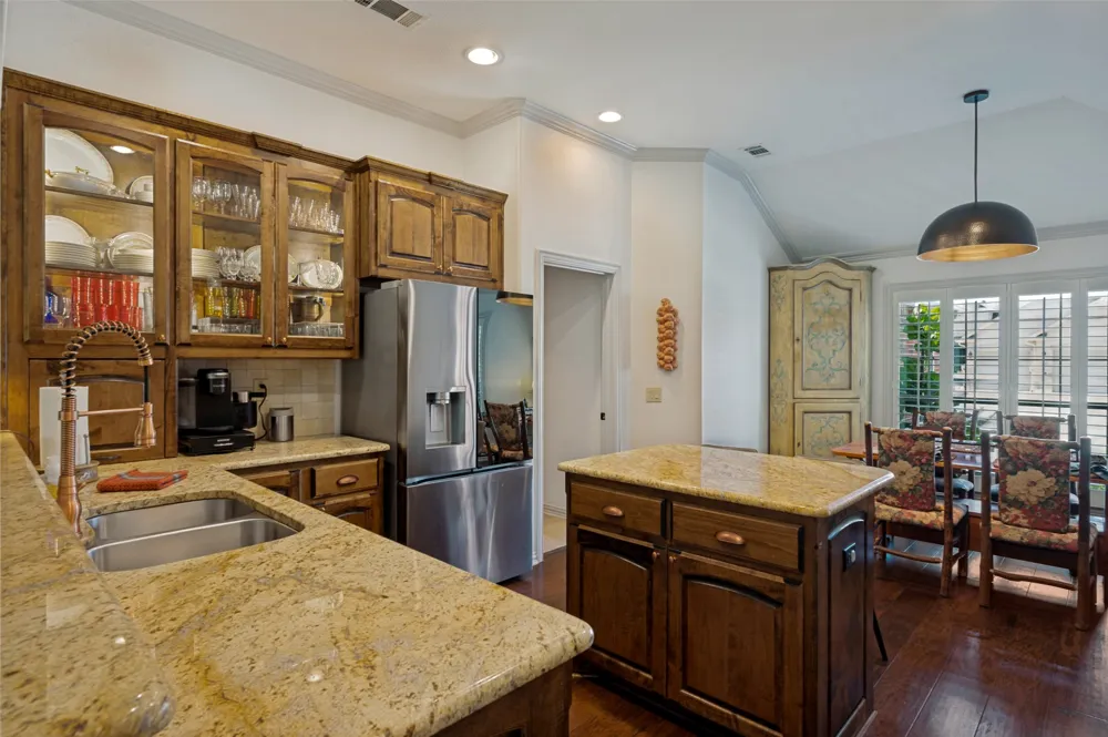 8901 Crestview Drive Denton, TX 76207