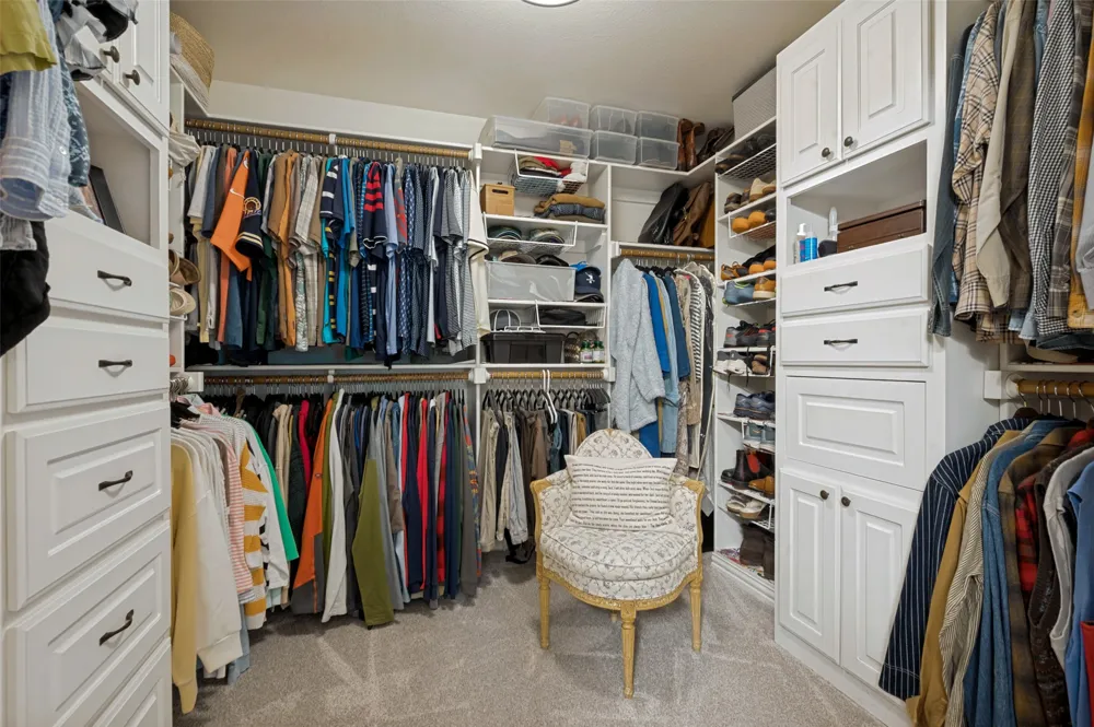 8901 Crestview Drive Denton, TX 76207