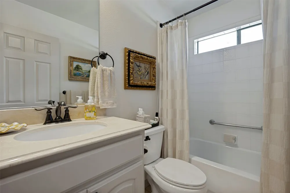 8901 Crestview Drive Denton, TX 76207