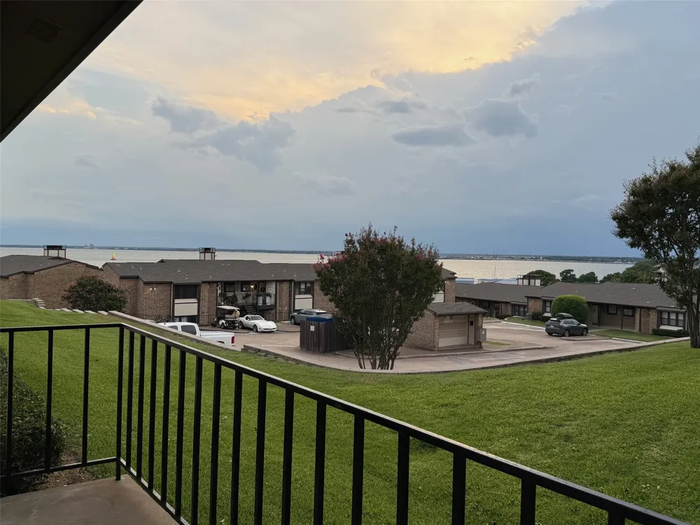 142 Henry M Chandler Drive Rockwall, TX 75032