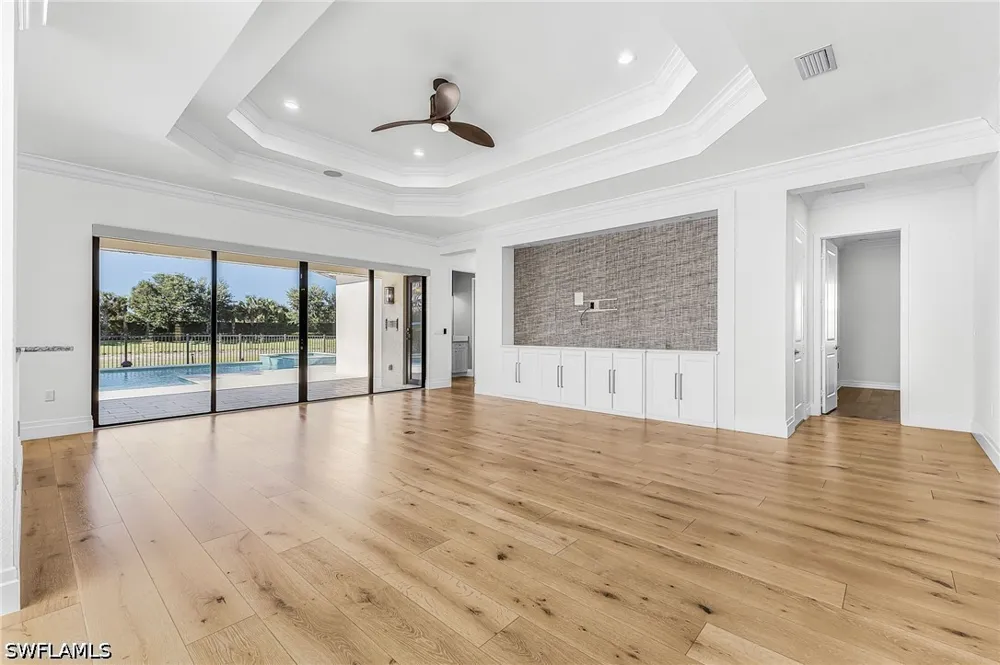 Caldera Circle Naples, FL 34119