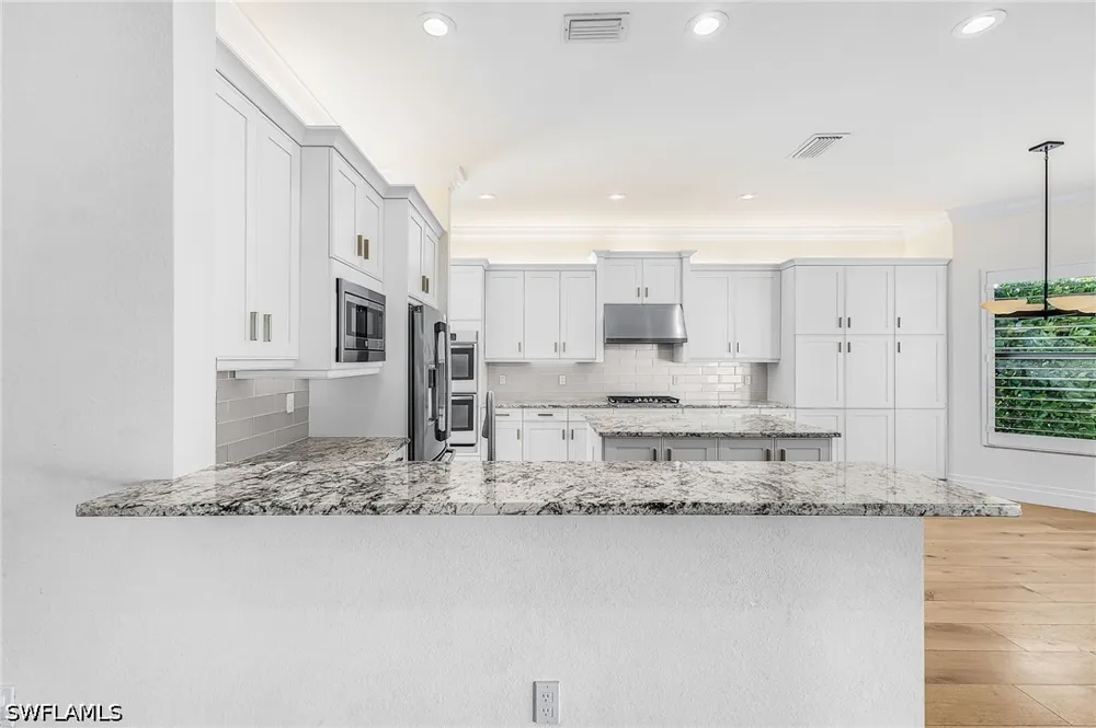 Caldera Circle Naples, FL 34119